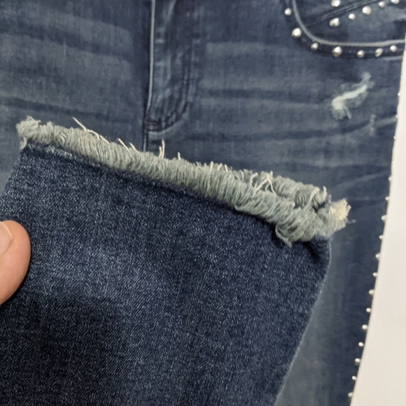 NEW INC Starstruck Studded Frayed-Hem Mid-rise Skinny Jeans 10 - Picture 2 of 11